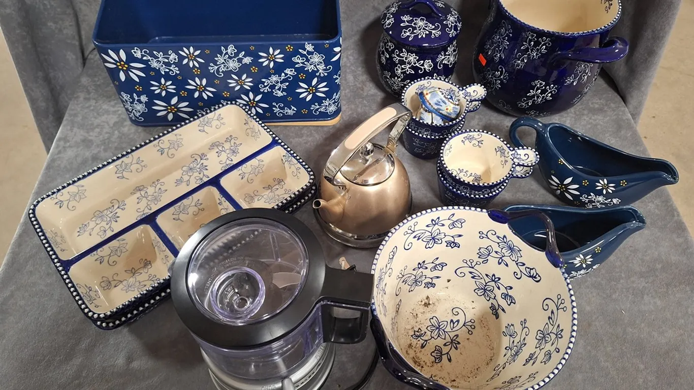 Assorted Temp-Tations Dishware, More