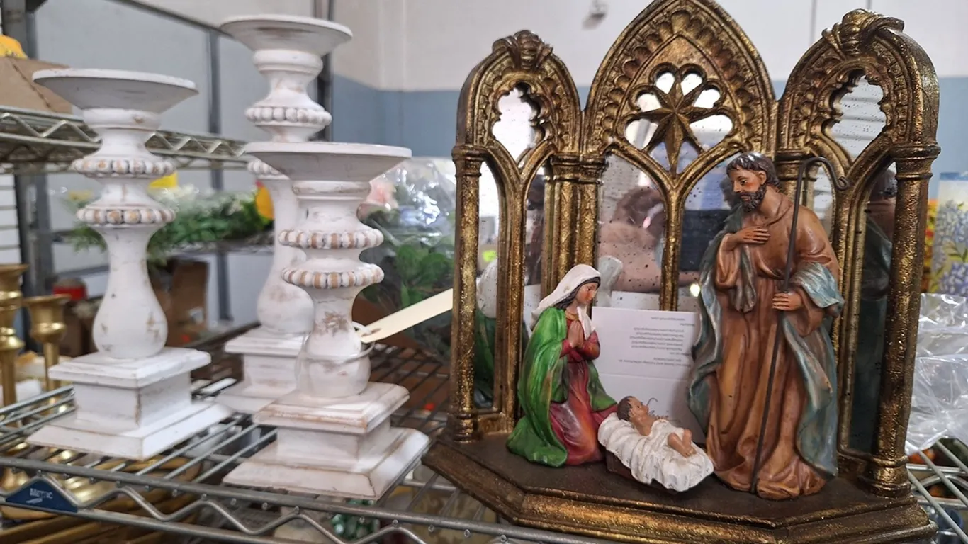 Assorted Decor