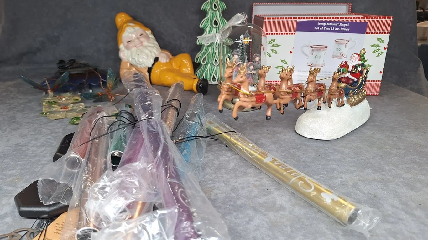 Assorted Decor