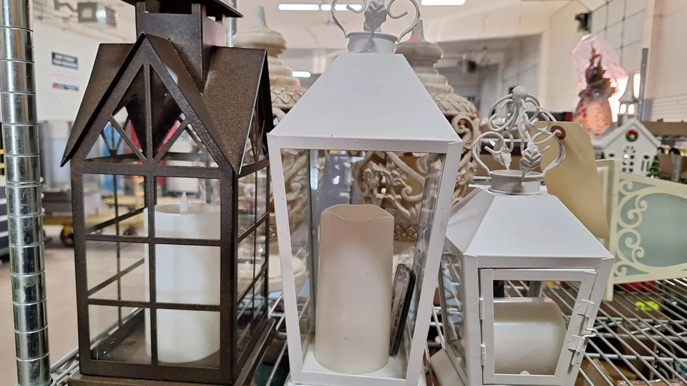 3 LED Candle Lanterns