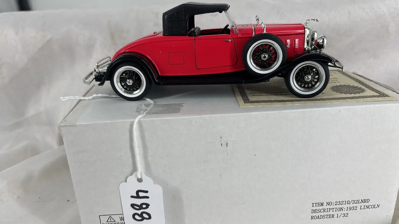 1932 LINCOLN ROADSTER 1/32