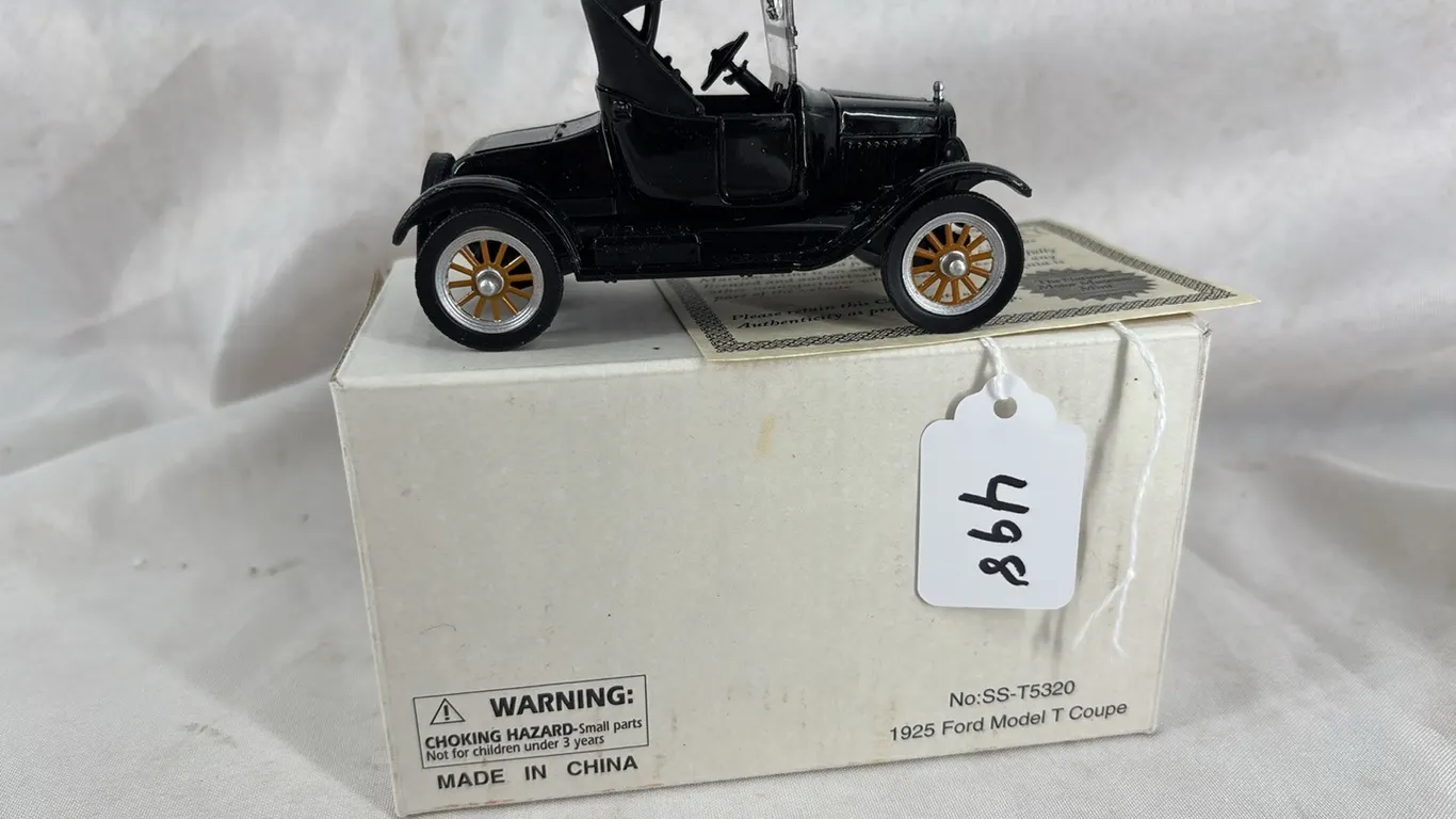 1925 FORD MODEL T COUPE