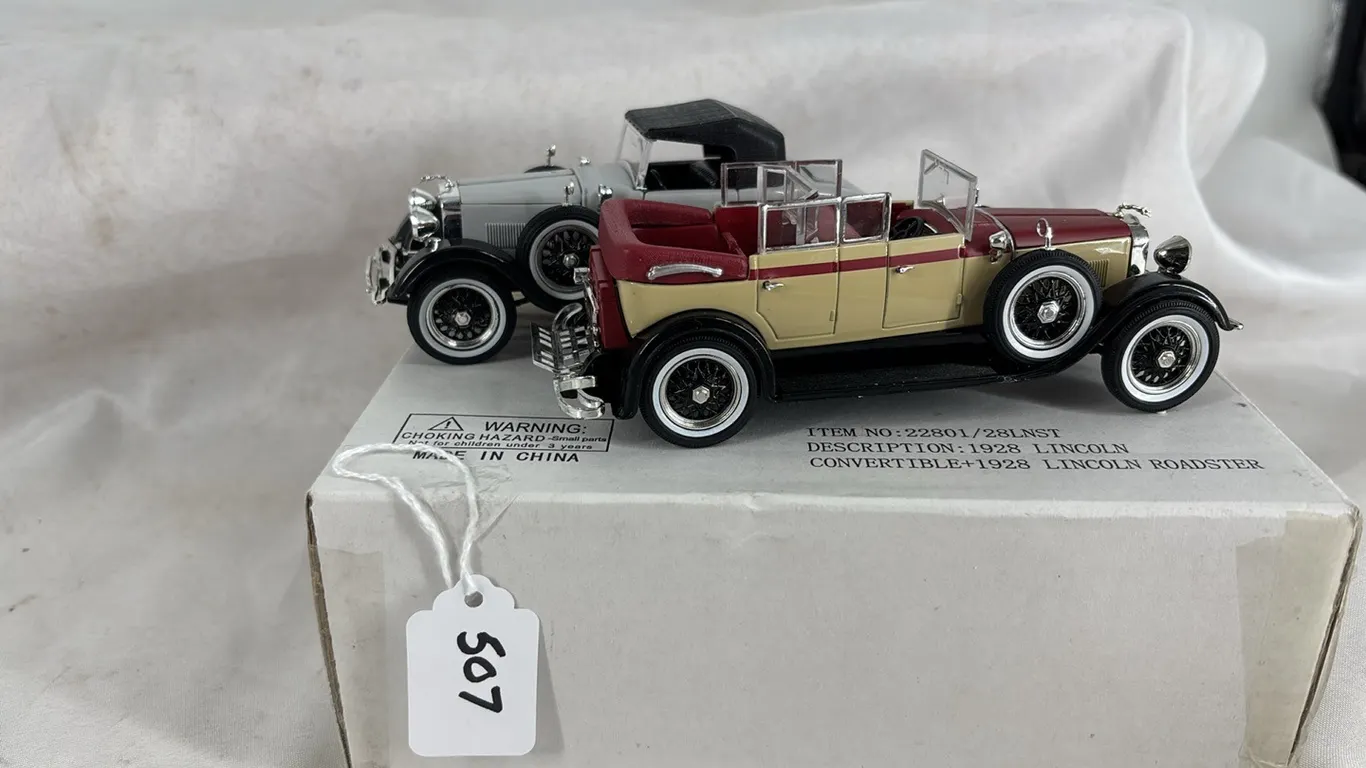 1928 LINCOLN CONVERTIBLE-1928 LINCOLN ROADSTER