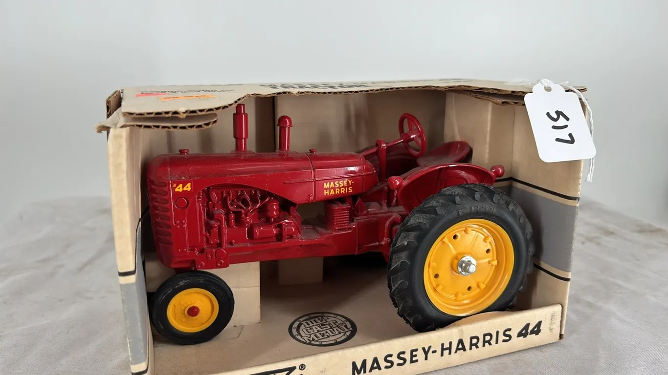 MASSEY HARRIS 44 DIE CAST METAL 1/16