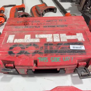 Hilti TE 15 Rotary Hammer Drill With Case And Bits