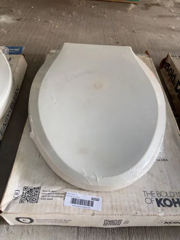 Kohler Toilet Seat 14-3/16 x 18-5/8 in E White