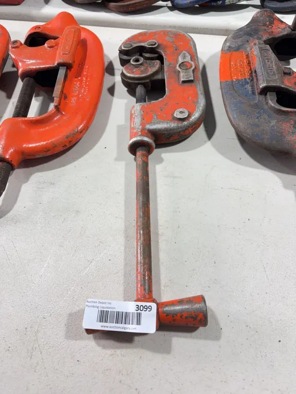 V-Mac No. 2-U Heavy Duty Pipe Cutter