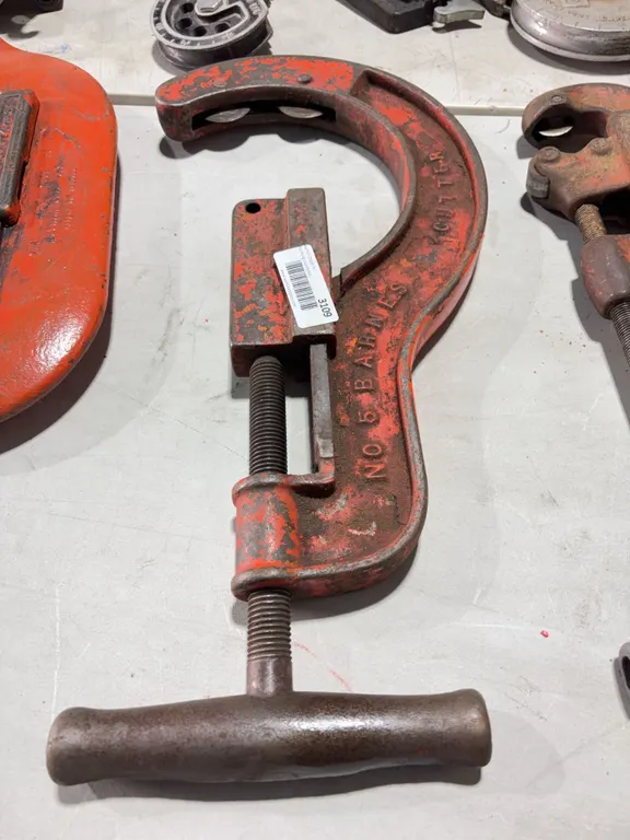 Barnes No. 5 Heavy Duty Pipe Cutter Tool