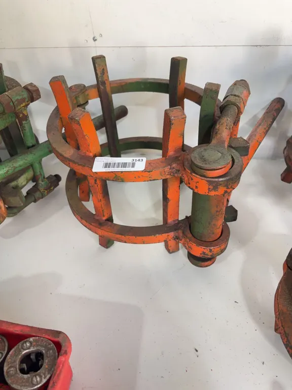 8" Heavy Duty Iron Pipe Clamp Assembly