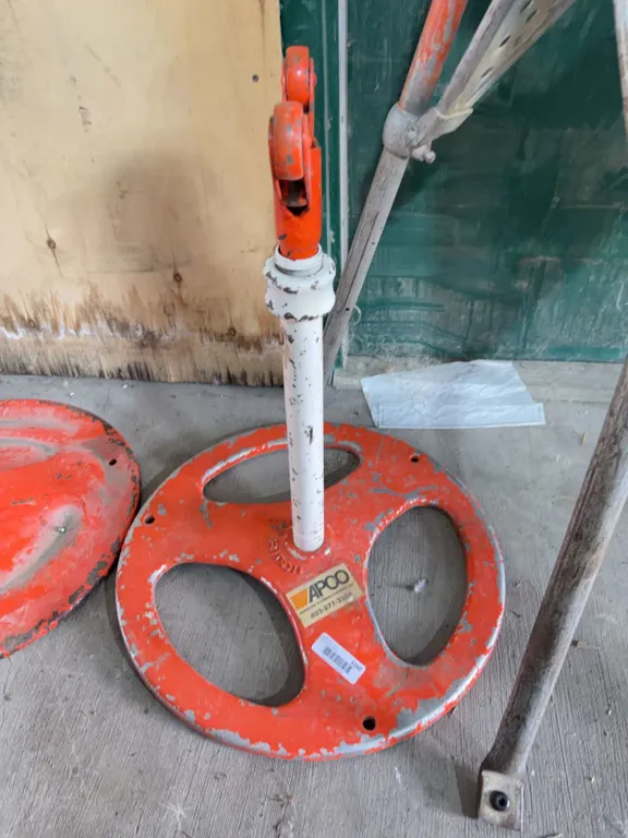 RIDGID Pipe Jack Stand with APCO Label