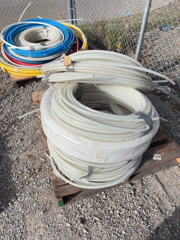 Pallet Lot of PEX 3/4 in Plumbing Tubing