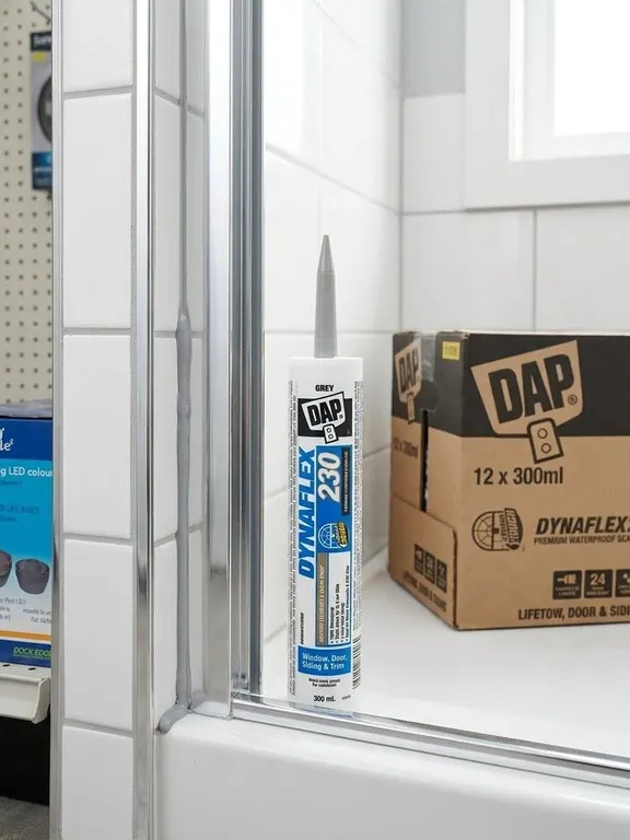 12 DAP DYNAFLEX 230 Grey 300ml Sealant