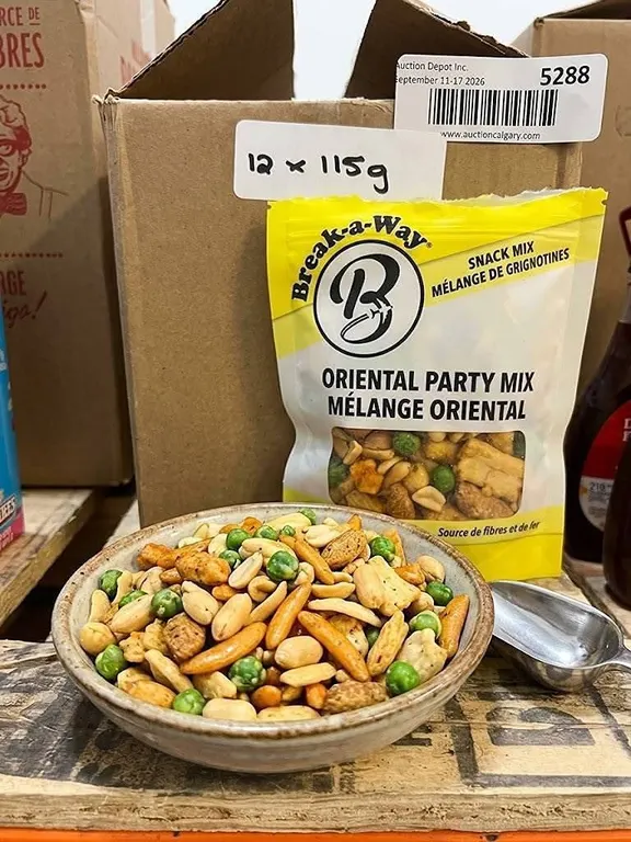 Break-a-Way Oriental Party Mix 12 x 115g