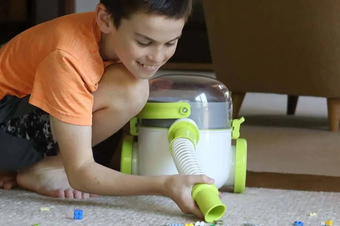 Pick Up Bricks Toy Vacuum Cleaner