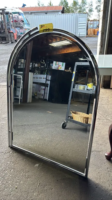 FRAMED ARCHED WALL MIRROR: APPROX. 37" X 29"