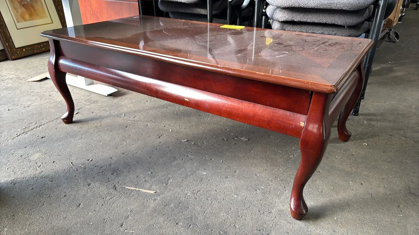 VINTAGE WOOD COFFEE TABLE WITH CABRIOLE LEGS