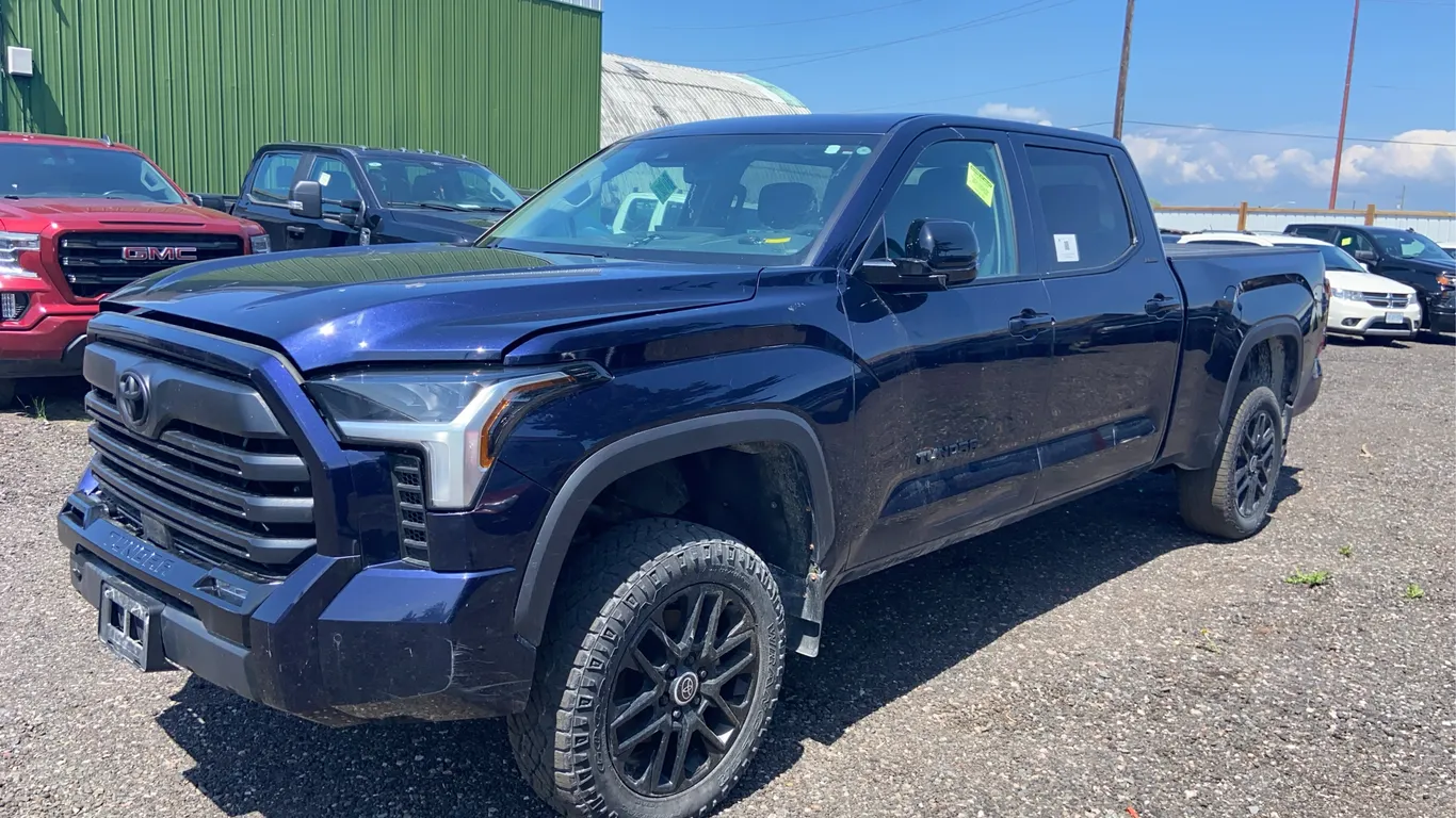 2024 Toyota Tundra 4x4 Limited 4dr CrewMax Cab Pickup LB
