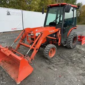 2013 Kubota B3000 Tractor with Loader and Accessories