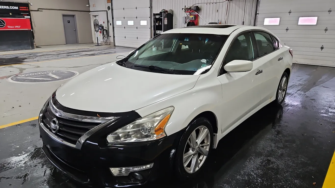 2013 Nissan Altima 2.5 SV 4dr Sedan