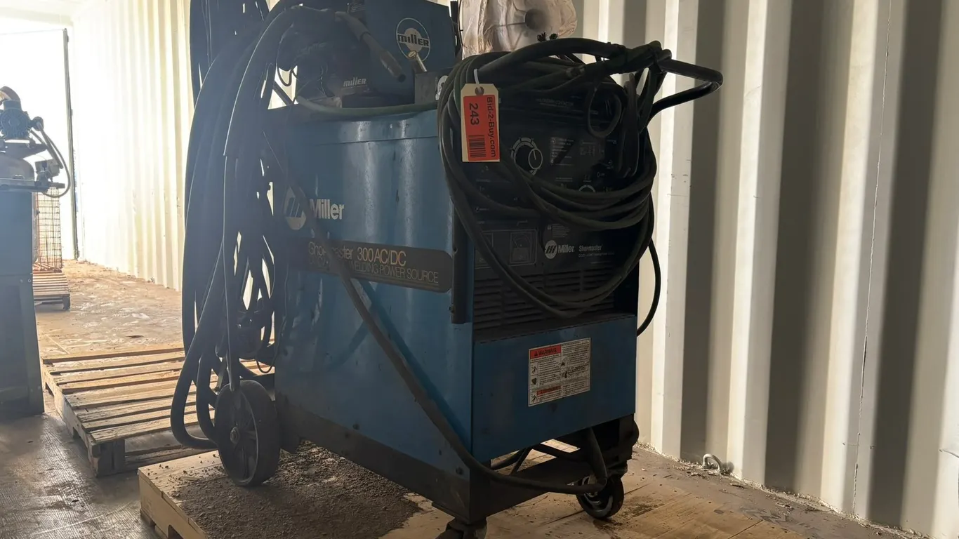 Miller Welder, Shopmaster 300 AC/DC
