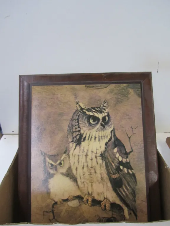 Assorted Wall Hangings