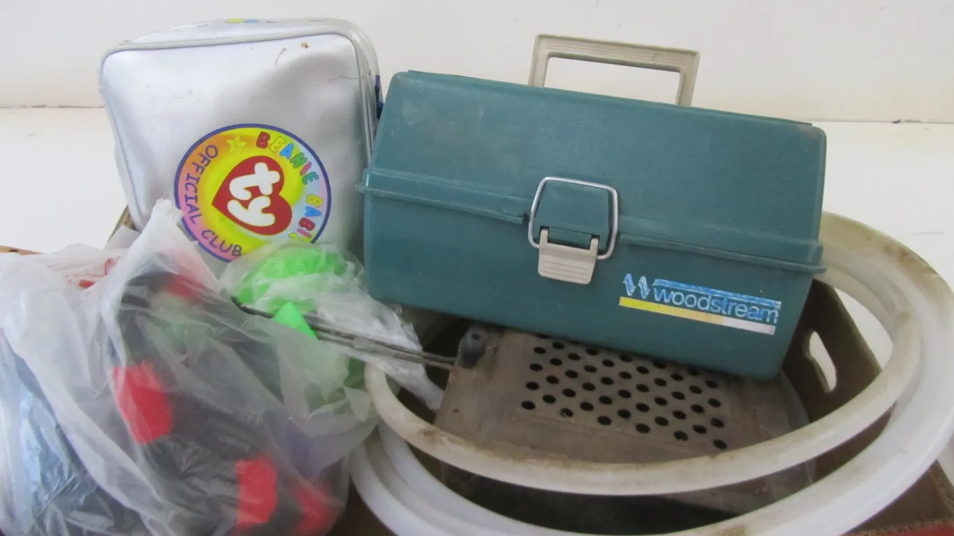 Assorted Household Items