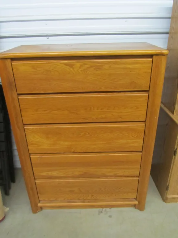 Wood 5-Drawer Dresser