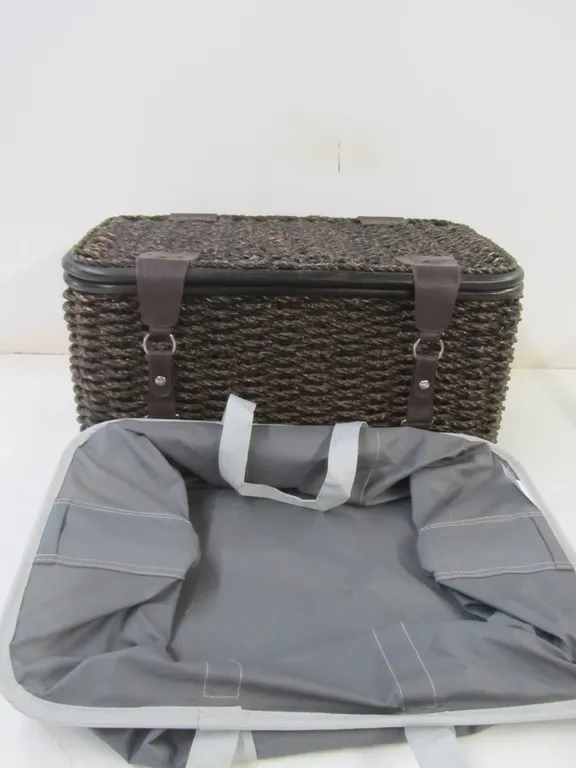 Wicker Storage Basket And Collapsible Basket