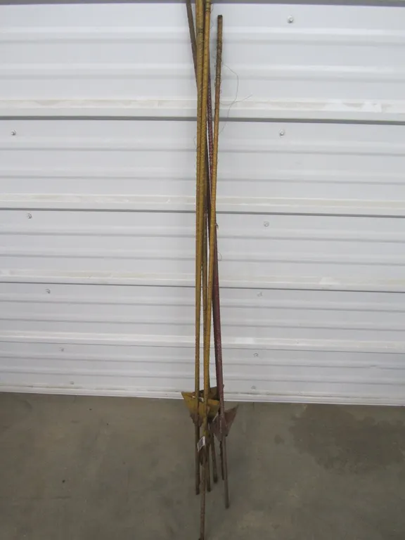 (7) Metal Yard/Garden Stakes