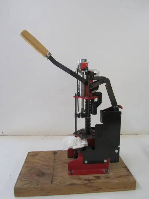 MEC 9000 Series Reloading Press