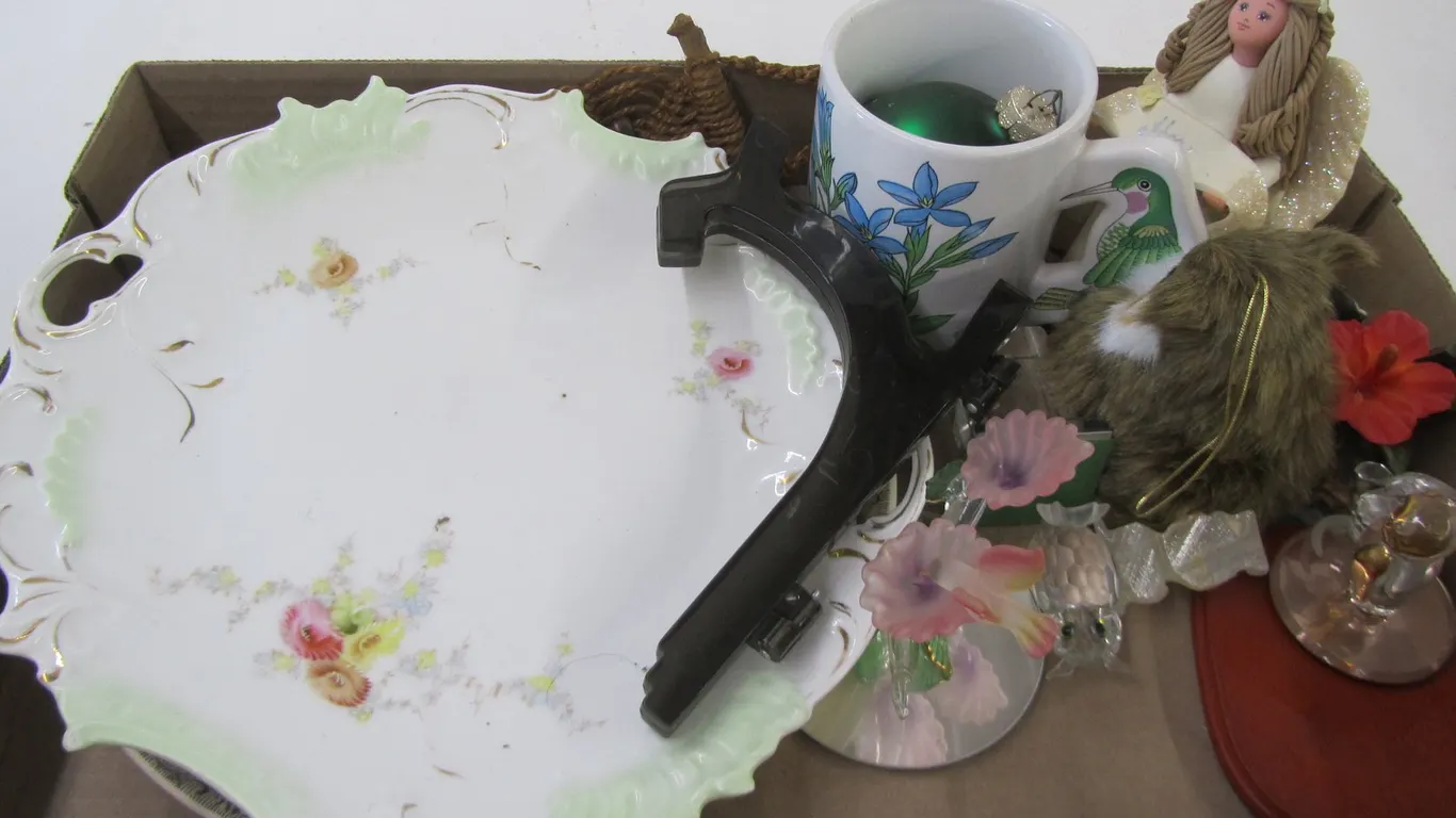 Flat Of Assorted Home Furnishings