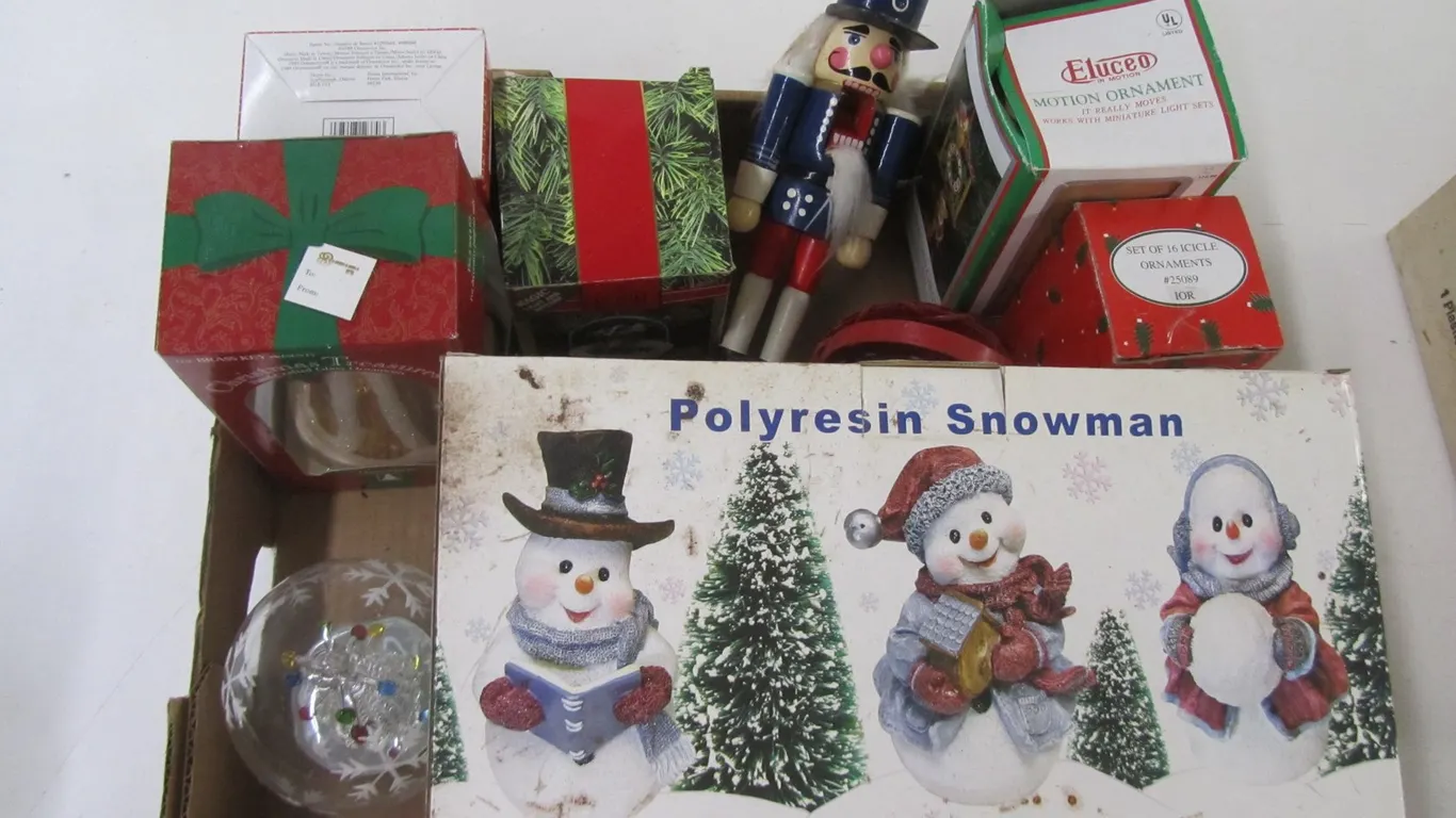 Lot Of Assorted Christmas Decorations