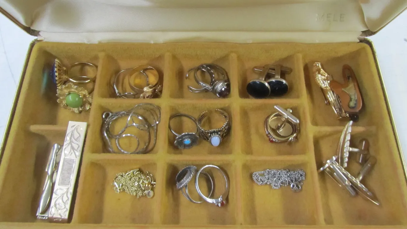 Jewelry Box w/Assorted Costume Jewelry