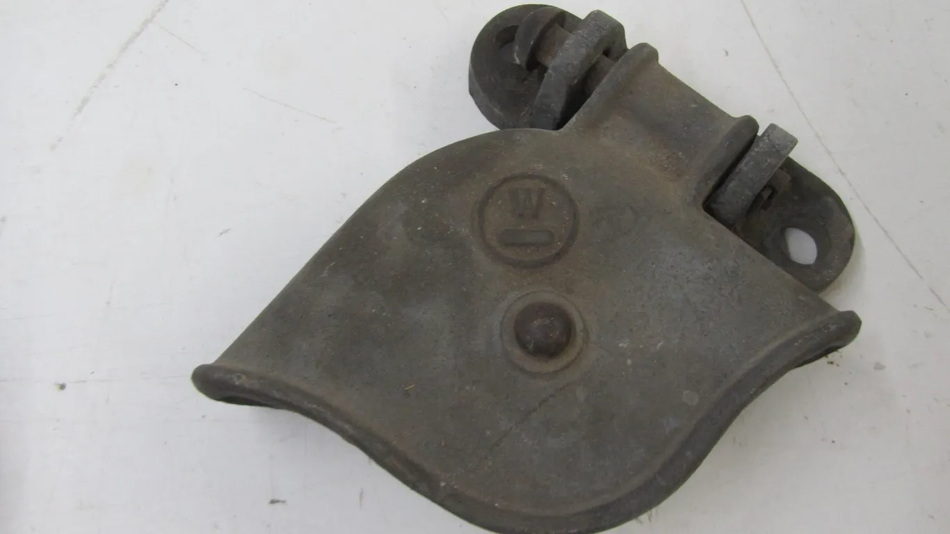 Metal Pulley Bracket