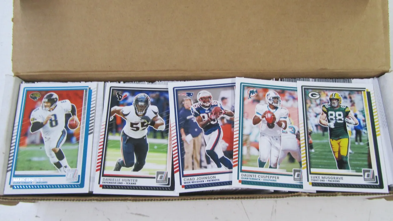 Lot Of Assorted Football Cards