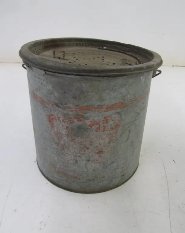 Vintage Falls City Bait Bucket