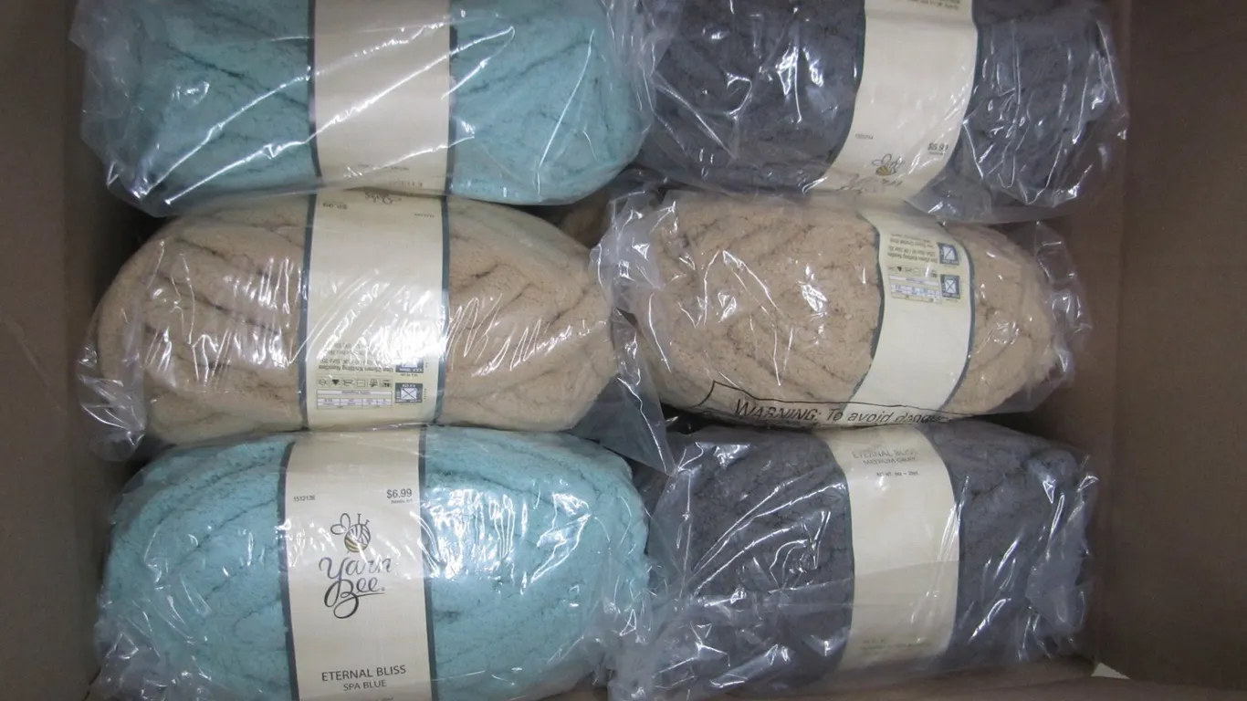(18) Rolls Of Yarn Bee Needle Art Yarn