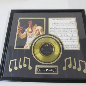 Elvis Presley "Are You Lonesome Tonight?" 45 Record/Sheet Music/And Photograph Set