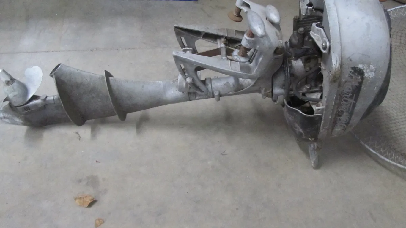 Marton "20" Outboard Motor