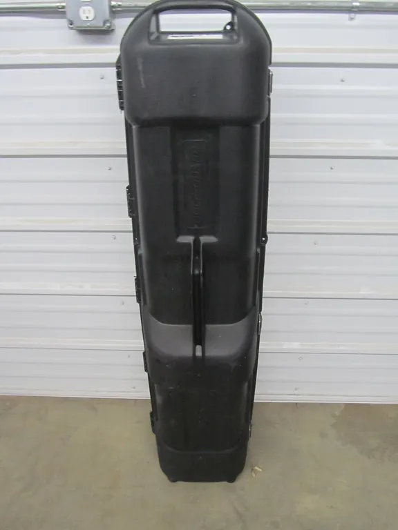 Golf Guard Travel Container