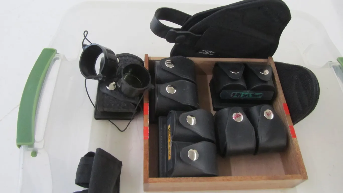 Lot Of Revolver Speed Loaders, (2) Holsters, And Scope Cover