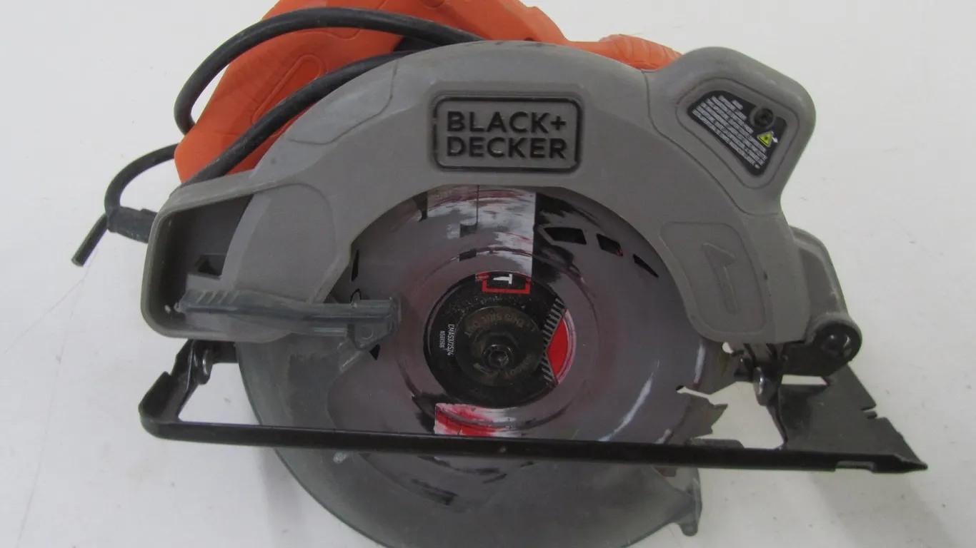 Black & Decker 7-1/4" Circular Saw