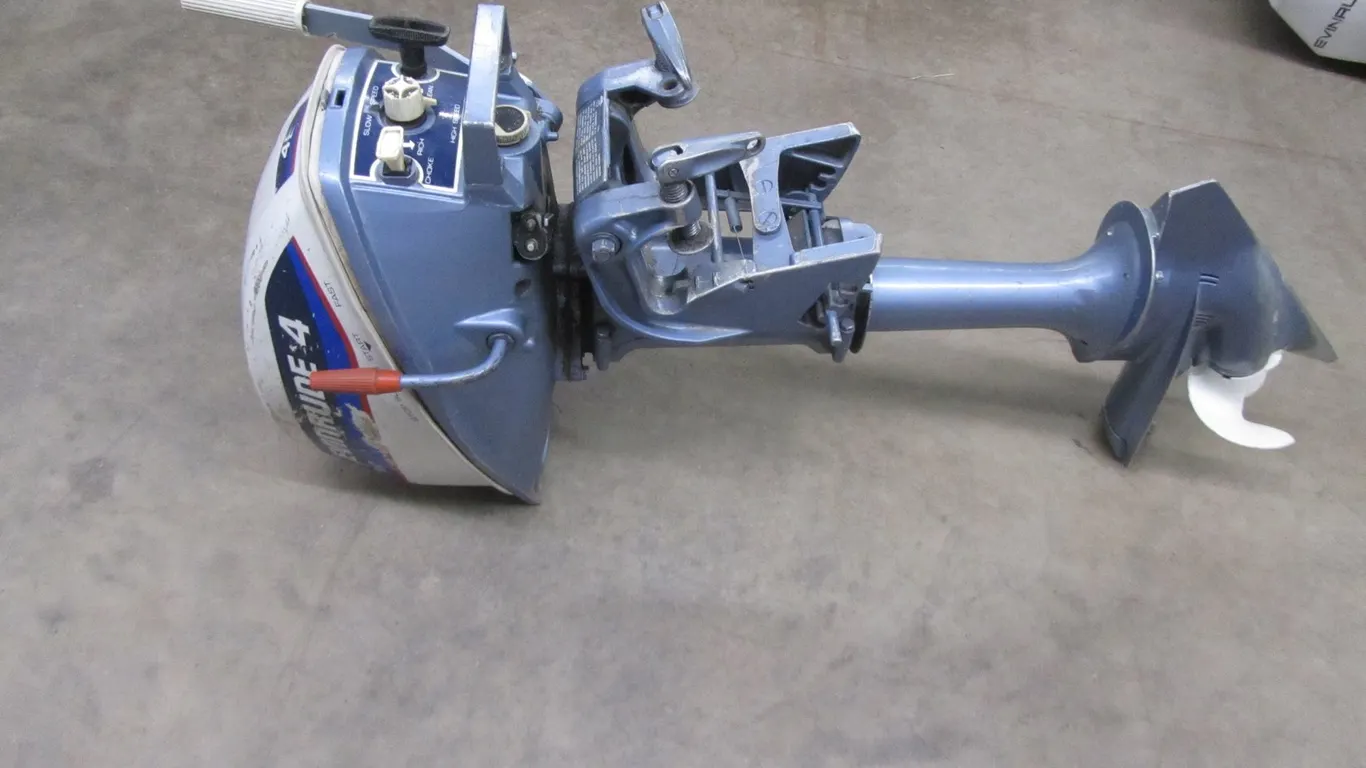 Evinrude 4 HP Outboard Motor