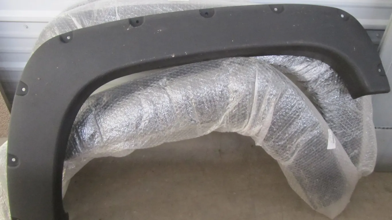 Set Of Spec-D Tuning Textured Rivet Style Fender Flares