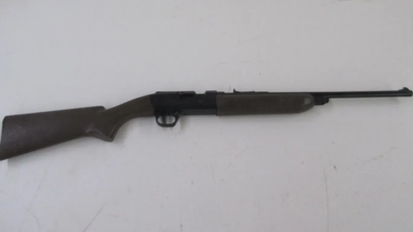 Daisy Model 840 Air Pump BB Gun