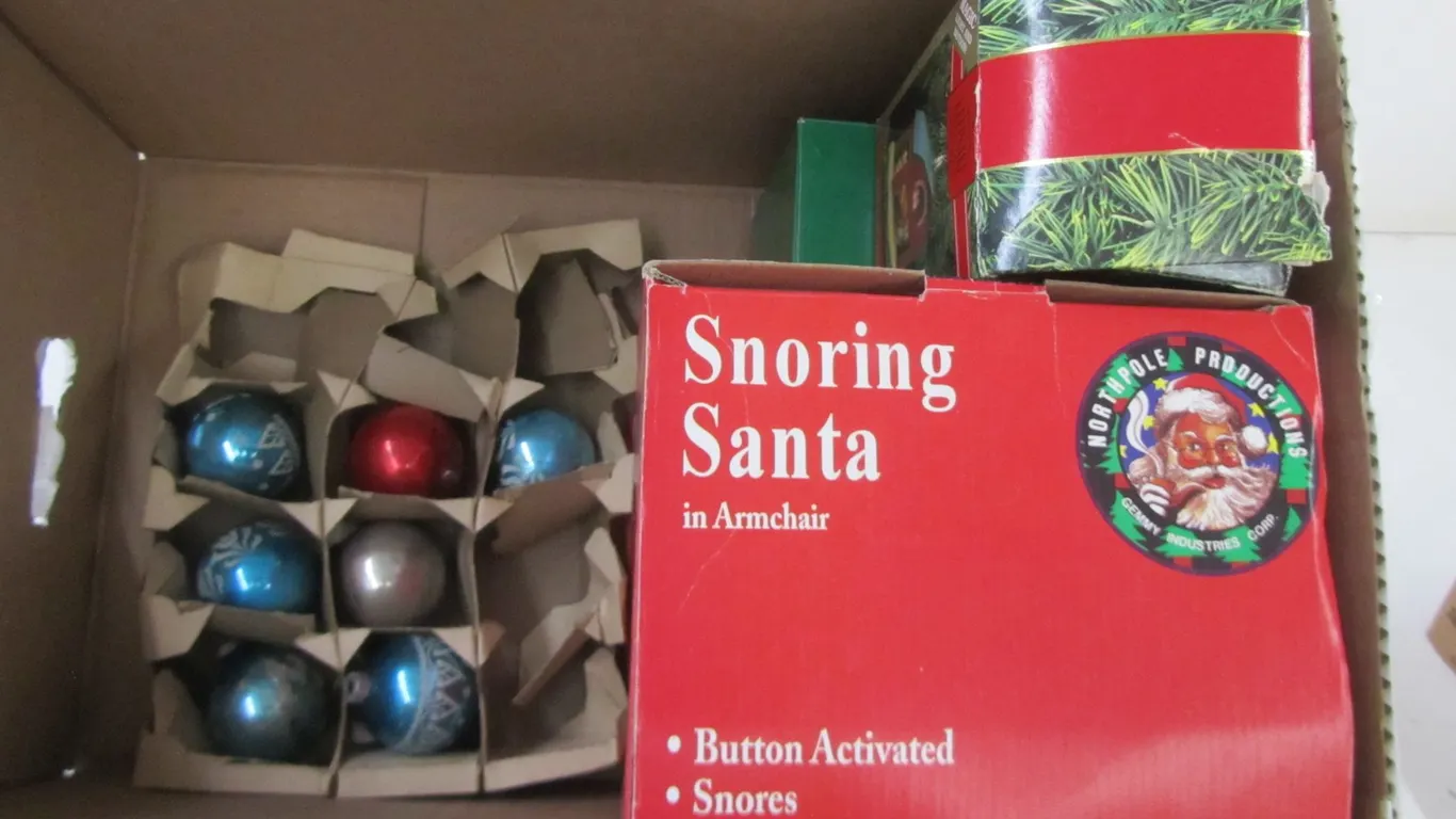 Lot Of Assorted Christmas Ornaments