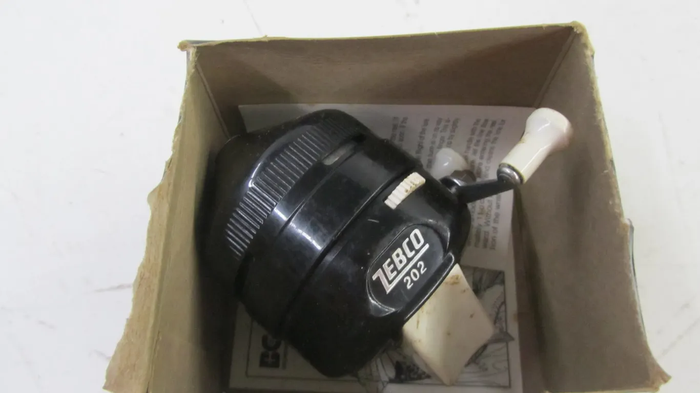 Zebco 202 Closed-Face Reel