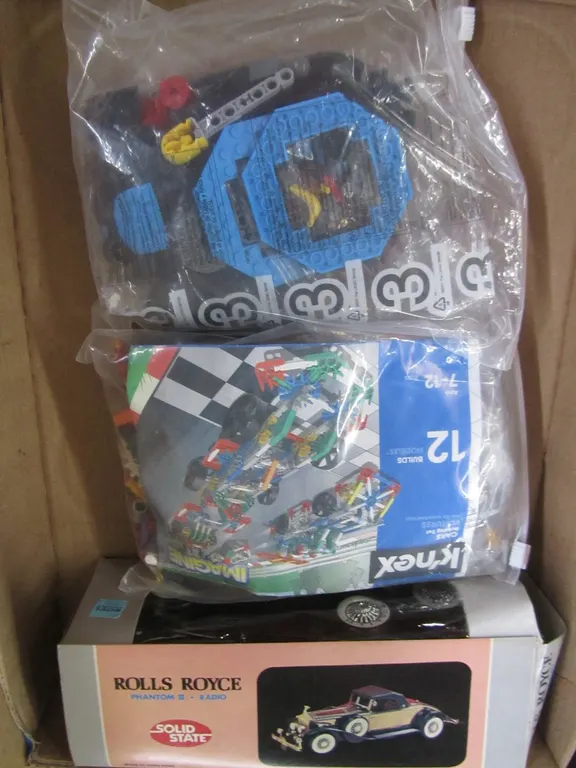 (2) K'nex Building Sets