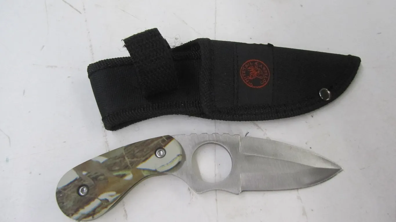 Whitetail Cutlery Knife w/Sheath