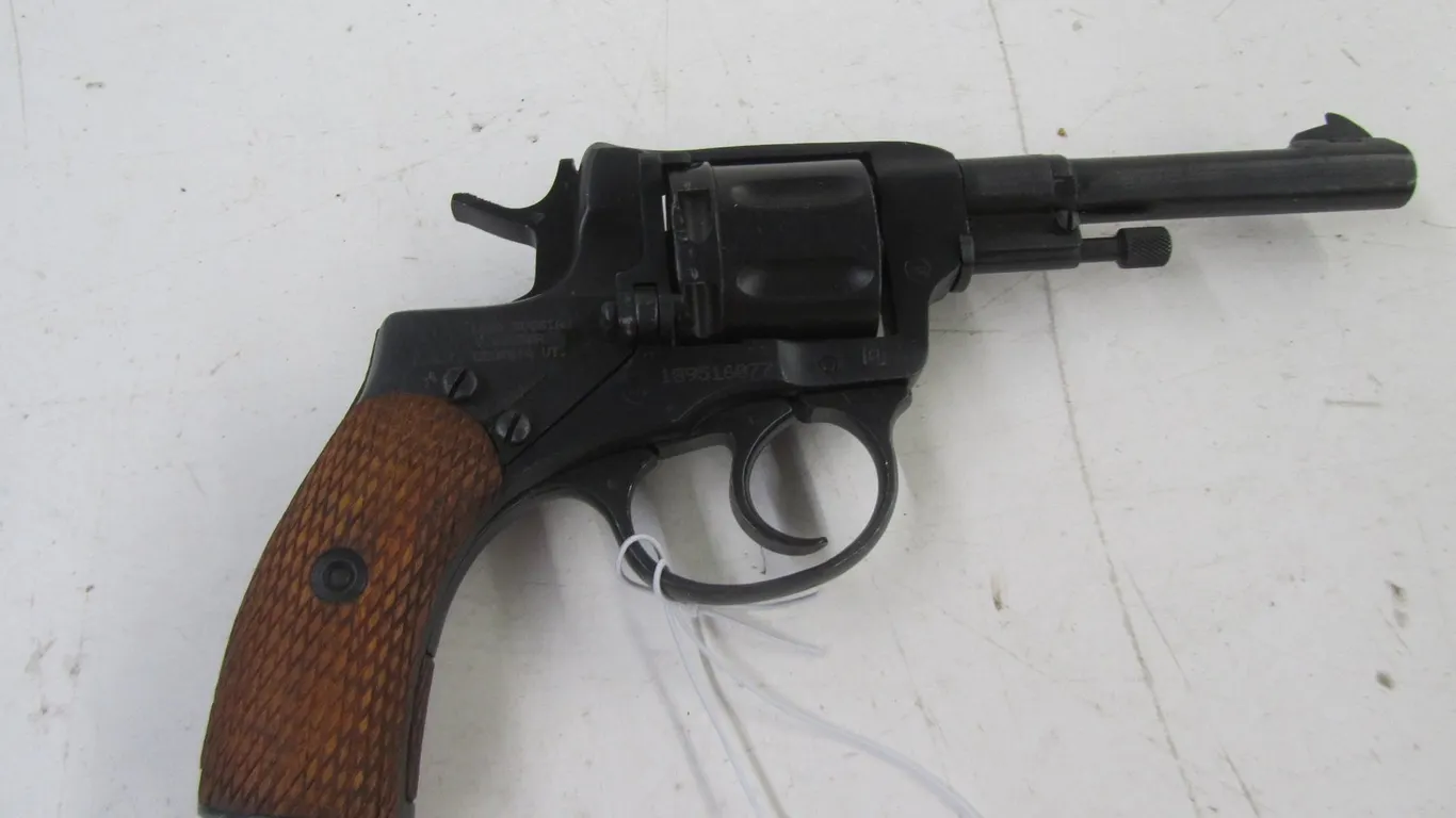 1895 Russian Cavalry 7.62 Nagant Pistol